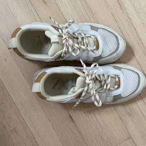 Zara Sneakers size 40